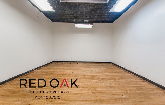 233 S MARKET