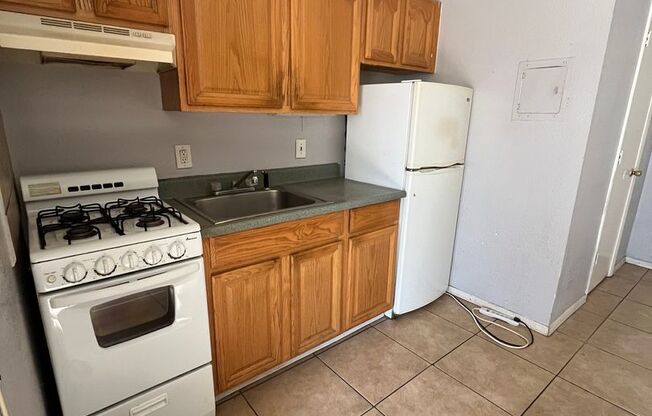 Studio, 1 bath, 495 sqft, $675, Unit Unit 16