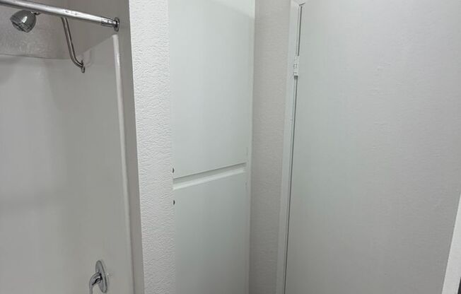 1 bed, 1 bath, 750 sqft, $2,255, Unit 716