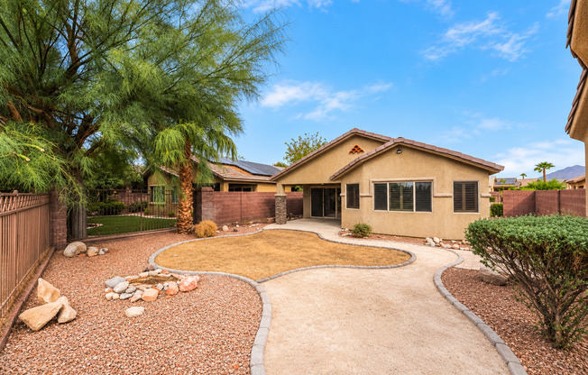 3 beds, 2 baths, $2,000
