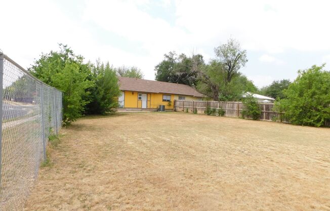 Lockwood Properties4 (900 Sahara Ave)