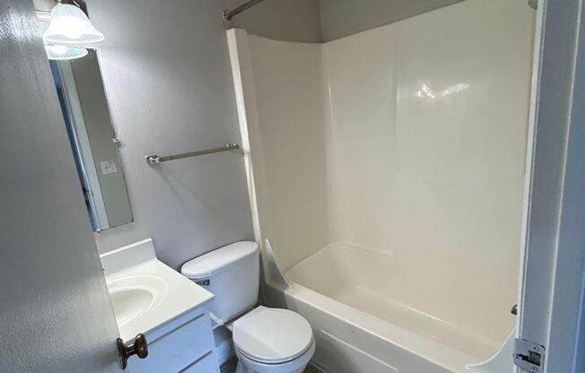 2 beds, 2.5 baths, 1,339 sqft, $1,149, Unit 613