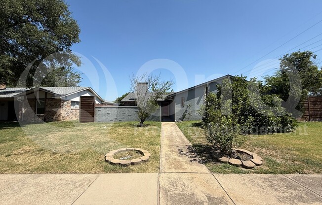 2131 BLOSSOM LN