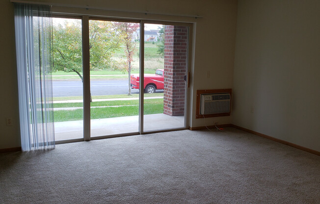 1 bed, 1 bath, 756 sqft, $1,535, Unit 200-106