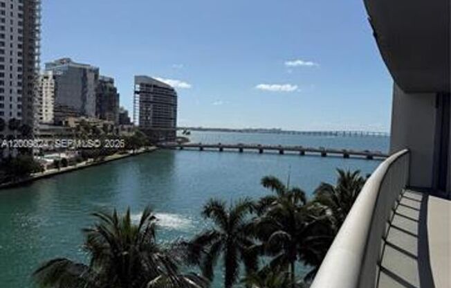 2 beds, 2 baths, 1,325 sqft, $5,000, Unit 465 Brickell Ave # 619