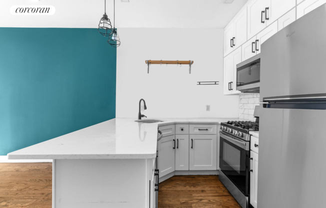 297 HINSDALE ST