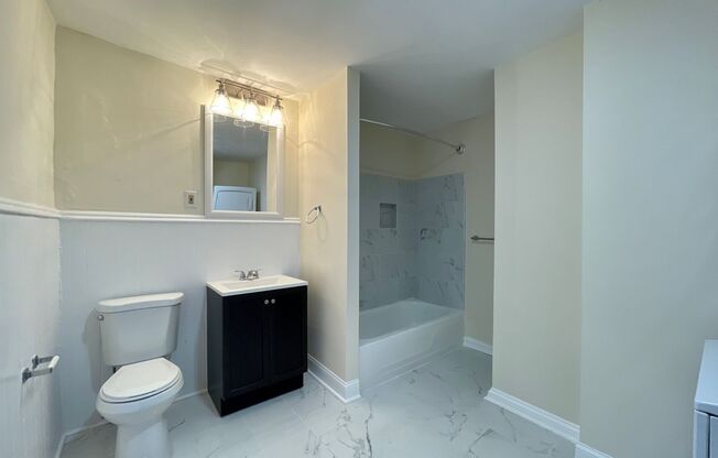 Studio, 1 bath, 450 sqft, $1,325, Unit 3M