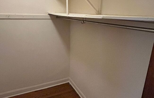 Studio, 1 bath, 450 sqft, $1,585, Unit 520-C1