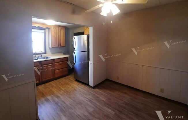 2 beds, 1 bath, $995