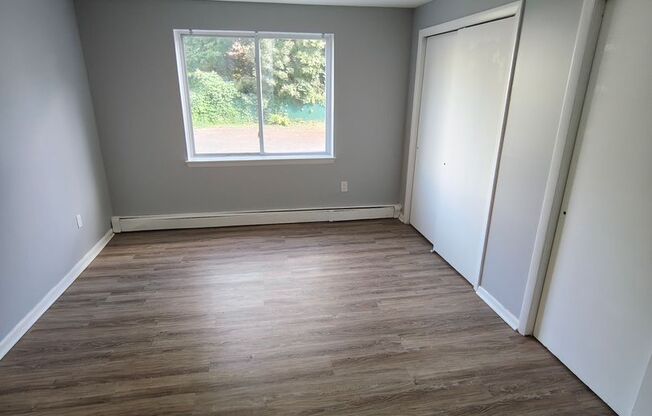 1 bed, 1 bath, 650 sqft, $1,225, Unit A14