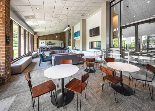 Resident Clubhouse At Iroquois Club Apartments In Naperville, IL