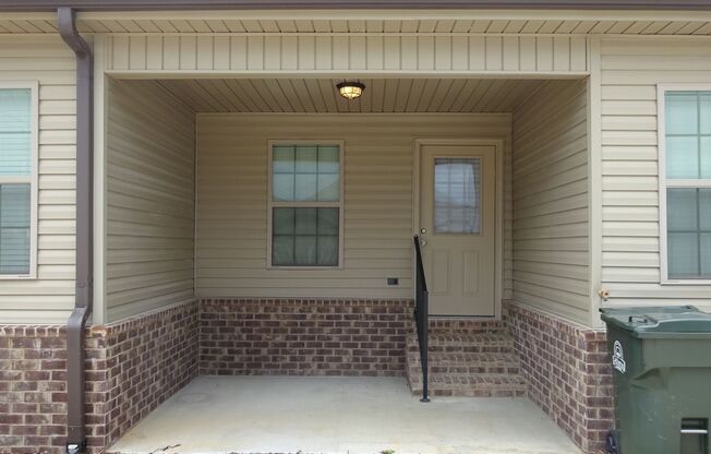 3 beds, 2 baths, $1,200