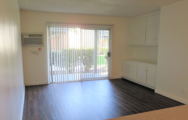 Studio, 1 bath, 421 sqft, $1,875, Unit 46