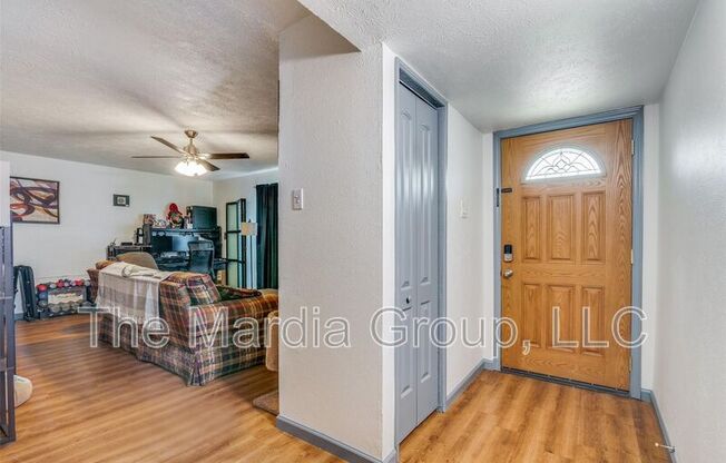 2051 KINGS RD