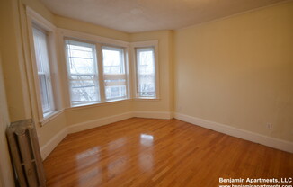 171 Hemenway St