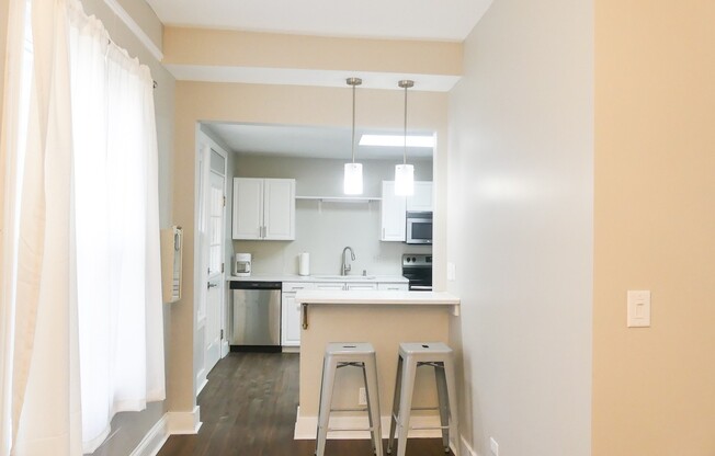 144-313 Linn St.