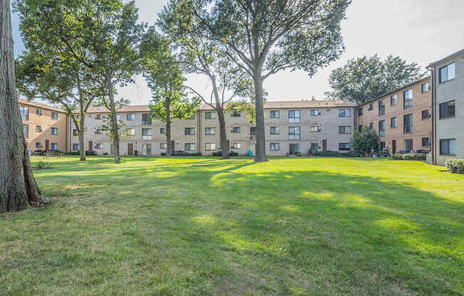 Exterior view of Rose Hill Apartments in Alexandria, Virginia