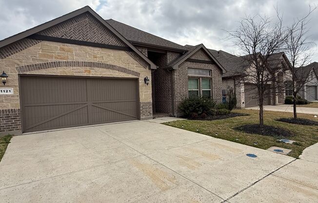 1121 Knightsbridge Road