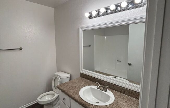 1 bed, 1 bath, 750 sqft, $2,305, Unit 1505
