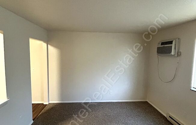 1 bed, 1 bath, 544 sqft, $775, Unit 1012 Apt. 27