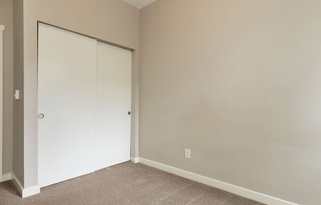 1 bed, 1 bath, 615 sqft, $1,595, Unit 206