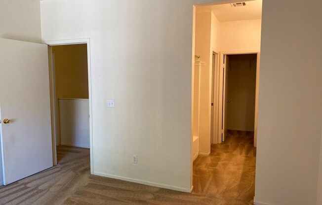 2 beds, 2.5 baths, $1,775, Unit # 1012
