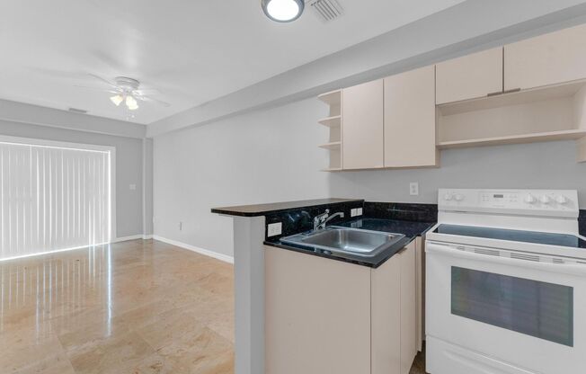 1 bed, 1.5 baths, 693 sqft, $1,950, Unit 208