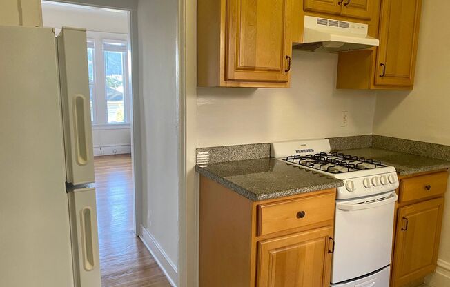 Studio, 1 bath, 450 sqft, $1,845, Unit 5