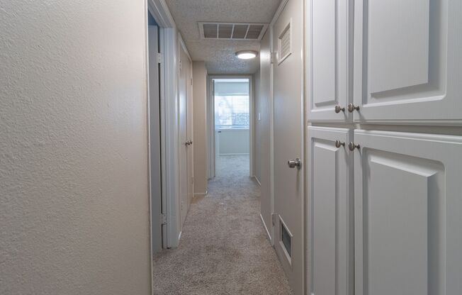 3 beds, 1.5 baths, 1,025 sqft, $2,275, Unit 490004