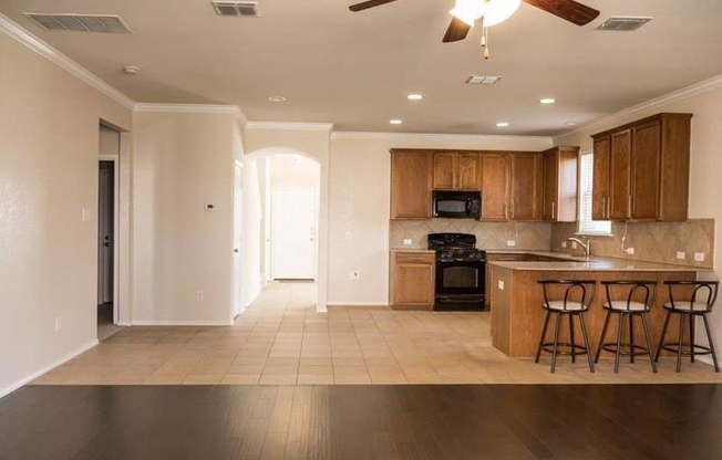 4 bed 2.5 bath in Brookstone Community!!