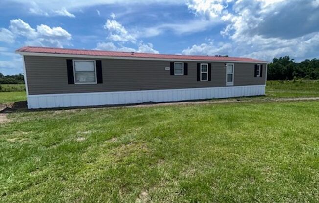 3-bedroom, 2-bath mobile home