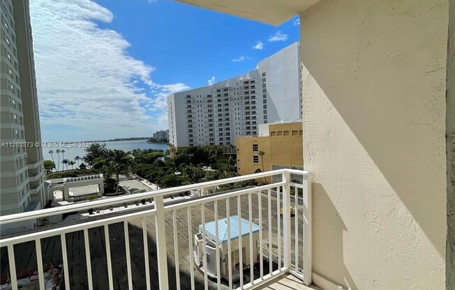 770 Claughton Island Dr