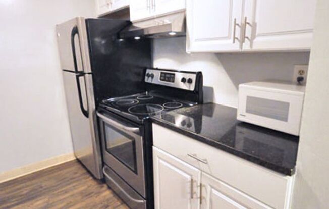 2 beds, 1 bath, $1,255, Unit 191 D