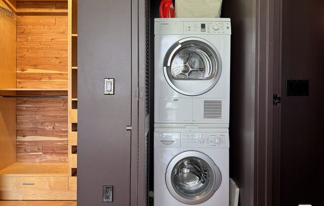 1 bed, 1 bath, 810 sqft, $2,500, Unit 301