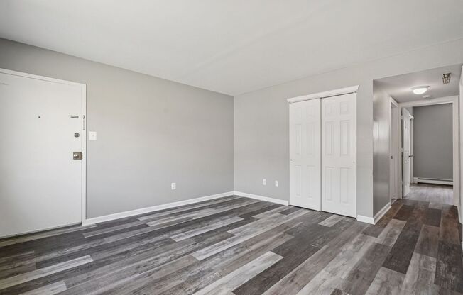 2 beds, 1 bath, 763 sqft, $1,585, Unit A5