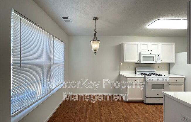 5612 SORRELL XING DR