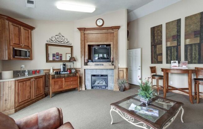 2 beds, 2 baths, 1,240 sqft, $1,940, Unit G33