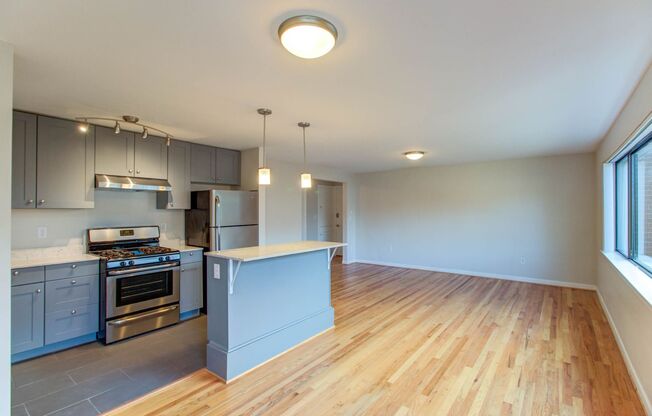 1418 On Queen Anne Apartments