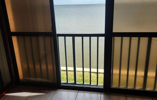 2 beds, 2 baths, $1,600, Unit # 207C