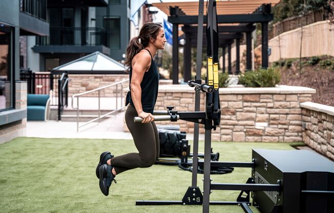 1 bed, 1 bath, $2,395, Unit 211