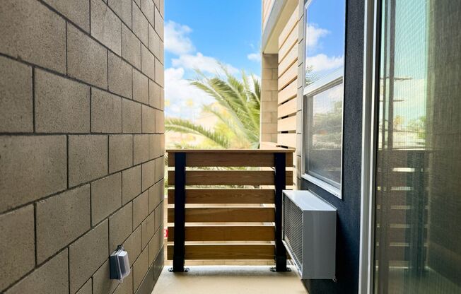 Studio, 1 bath, $2,295