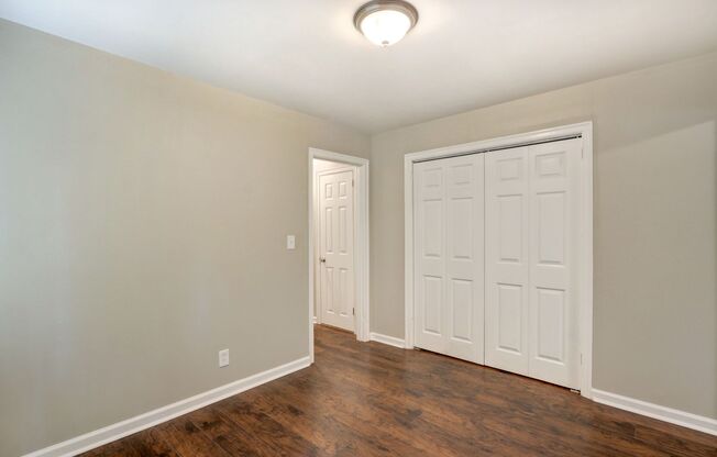 1 bed, 1 bath, $1,300, Unit B