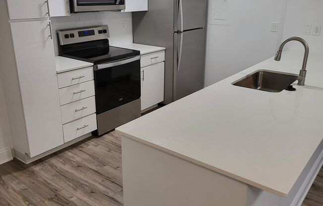 1 bed, 1 bath, 993 sqft, $2,370, Unit 1808