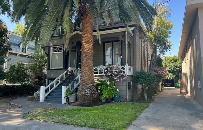 0695 -S. 6th Street