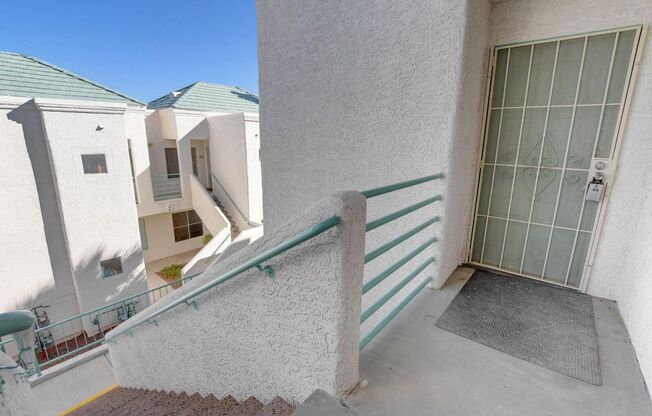 2 Bed, 2 Bath 2nd Floor Condo Overlooking The Pool