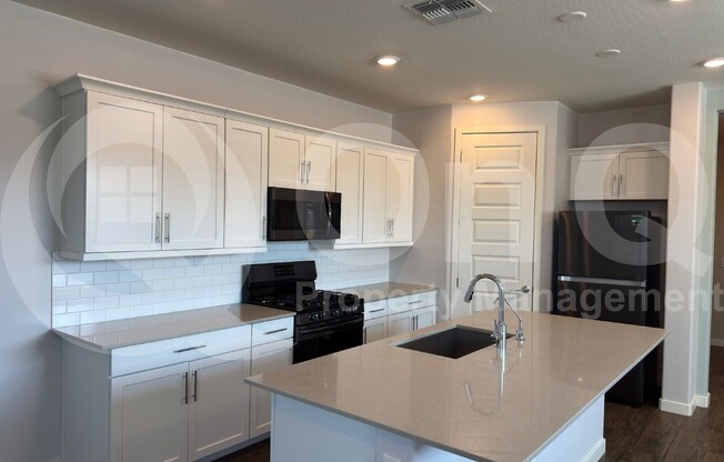 708 N BAY DR