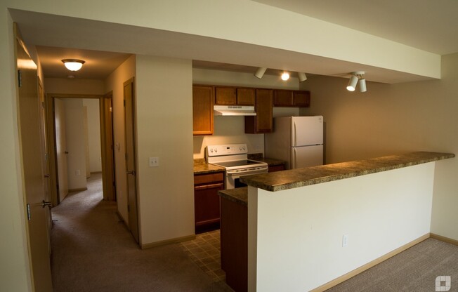 2 beds, 1 bath, 1,000 sqft, $1,645