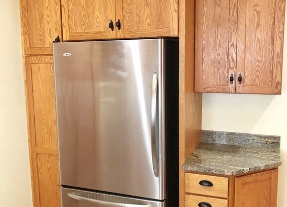 2 beds, 2 baths, 1,000 sqft, $2,550, Unit 1