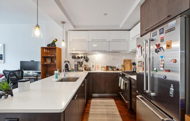 214 N 11 ST