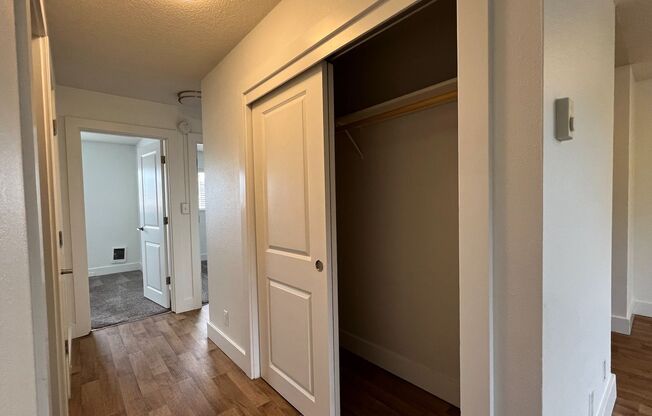 2 beds, 1 bath, 758 sqft, $1,495, Unit 29